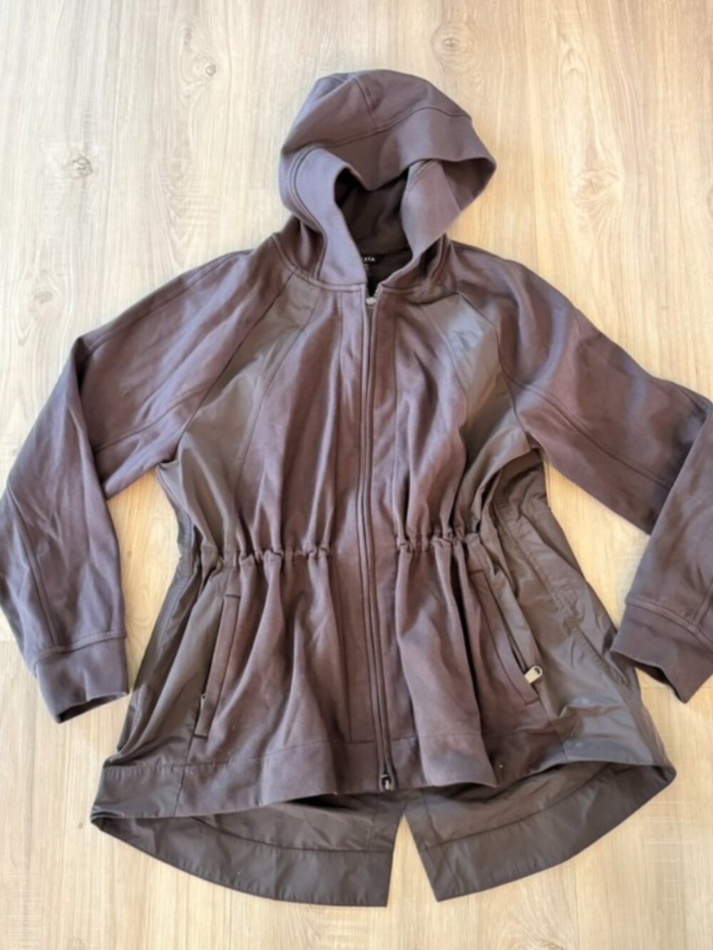 ATHLETA Women's hooded Medium Petite sweatshirt Triumph Hybrid jacket